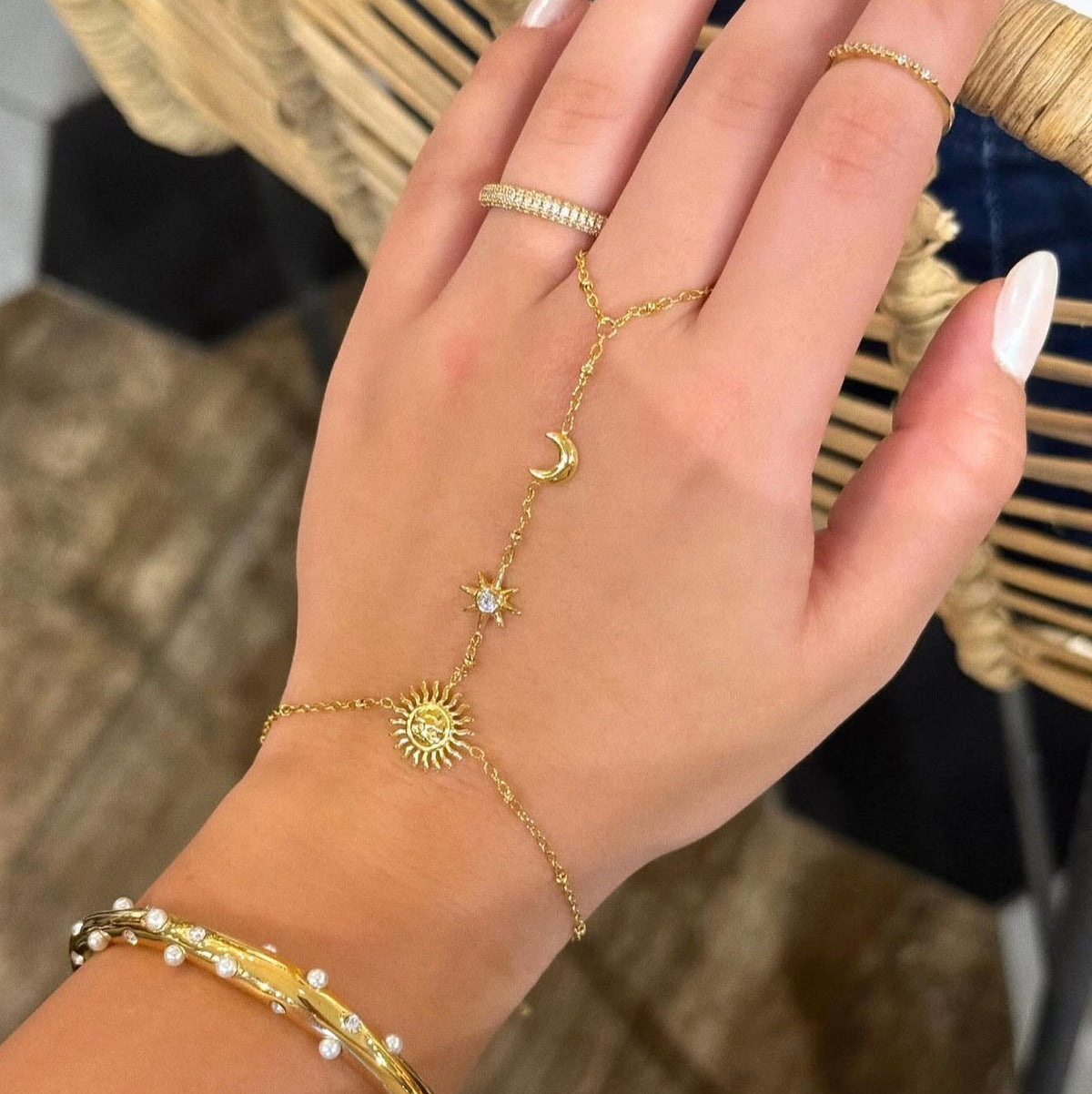 Solei Handchain