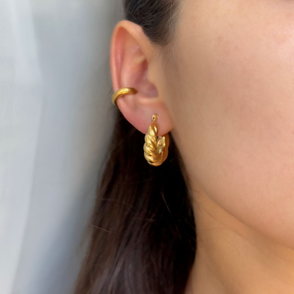 Maggie Hoops