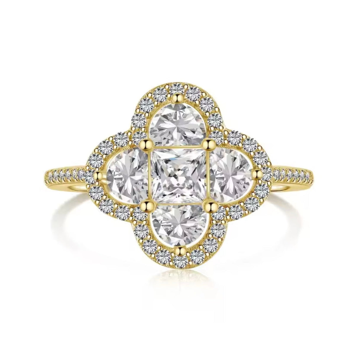 Clover Diamonds Ring