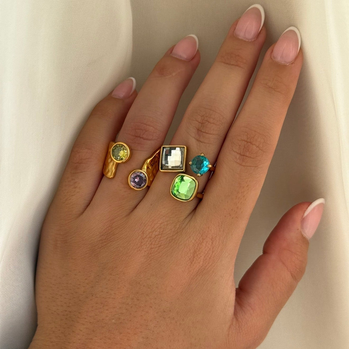 Anillo Gemas