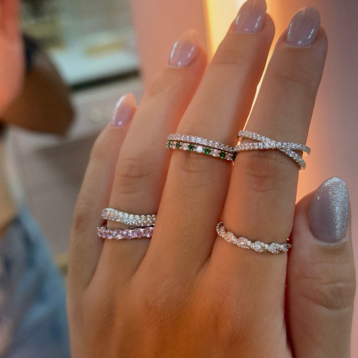 Anillo Curva Zirconias